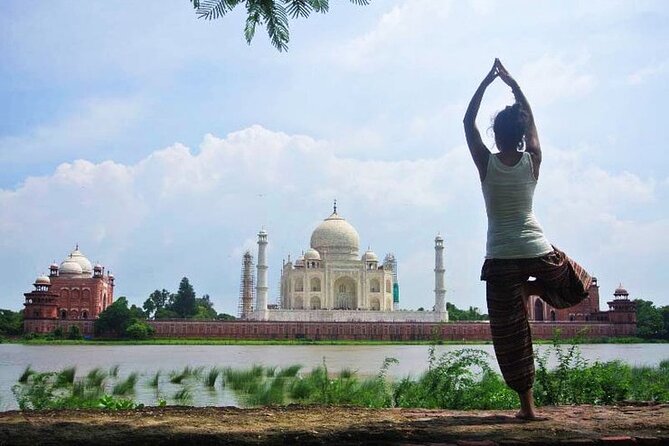 Heritage Walk Tour With Spiritual Yoga in AGRA - Meeting and Pickup Information