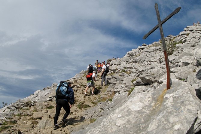 Hernio Mountain Hiking in Small Group - Common Questions