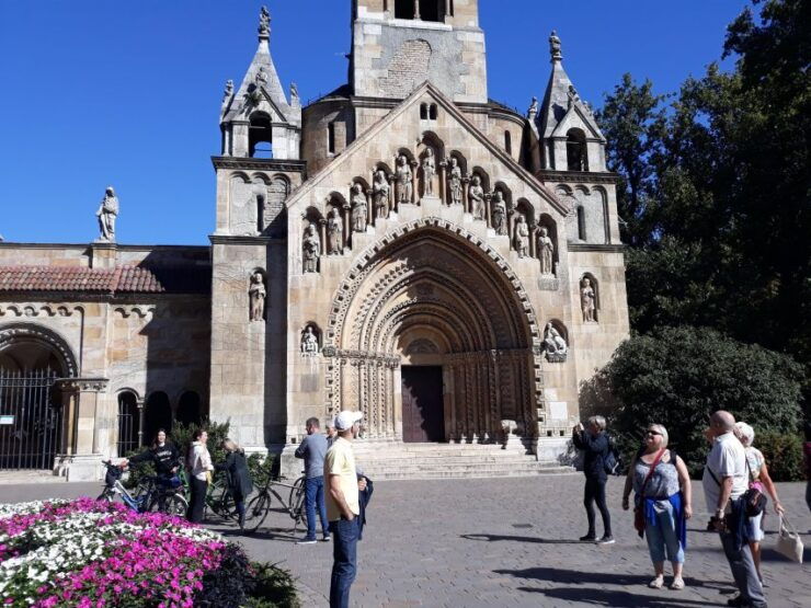 Heroes' Square, Andrassy Avenue and City Park Highlights - Itinerary Highlights