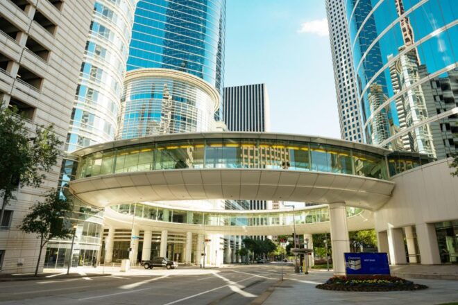 Heroic Houston Adventure: A 3-Hour Urban Odyssey - Houstons Blend of History and Modernity