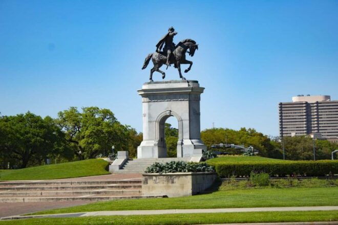 Hero's Walk: Houston's Historic & Modern Marvels - Monuments Honoring National Figures
