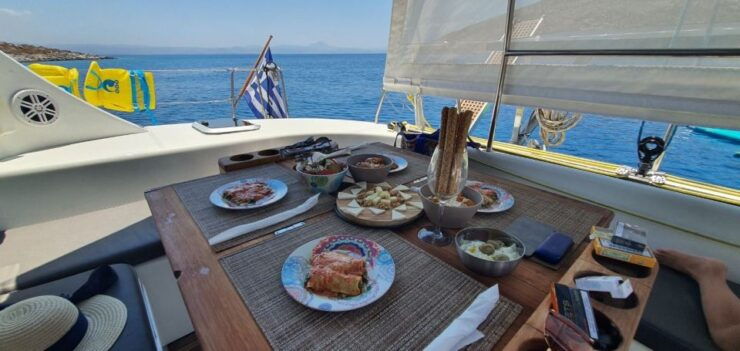 Hersonissos: Private Catamaran to Dia Island With Meal - Experience Highlights