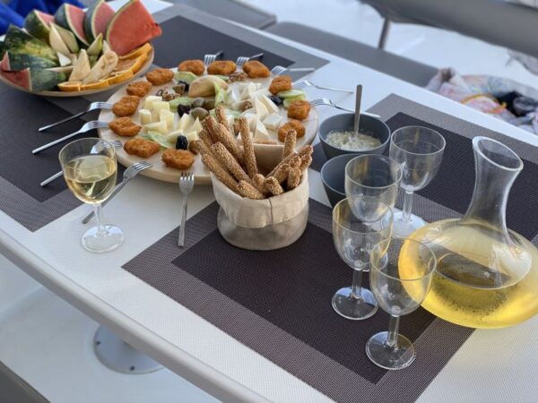 Hersonissos: Private Catamaran to Dia Island With Meal - The Sum Up