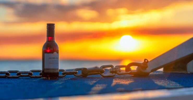 Hervey Bay: Relaxing Sunset Cruise With Champagne and Prawns - Experience Highlights