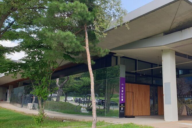 Heyri Walking Trip with Musical Instrument Making - Discovering Heyri Art Valley: A Creative Oasis