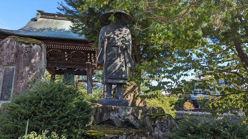 Hida-Furukawa Cultural Treasures One Day Walking Tour from Takayama - What the price includes, and what it does not
