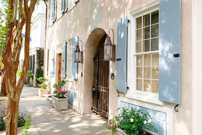 Hidden Alleyways and Historic Sites Small-Group Walking Tour - Interesting Facts and Information