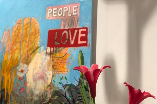 Hidden Art Galleries and Artists Studio in Madrid - Common Questions