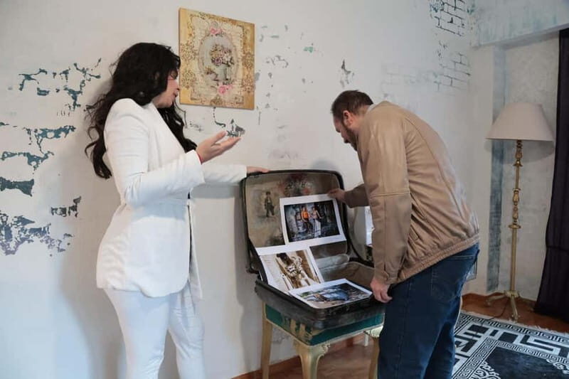 Hidden Artists in Plaka - FAQ