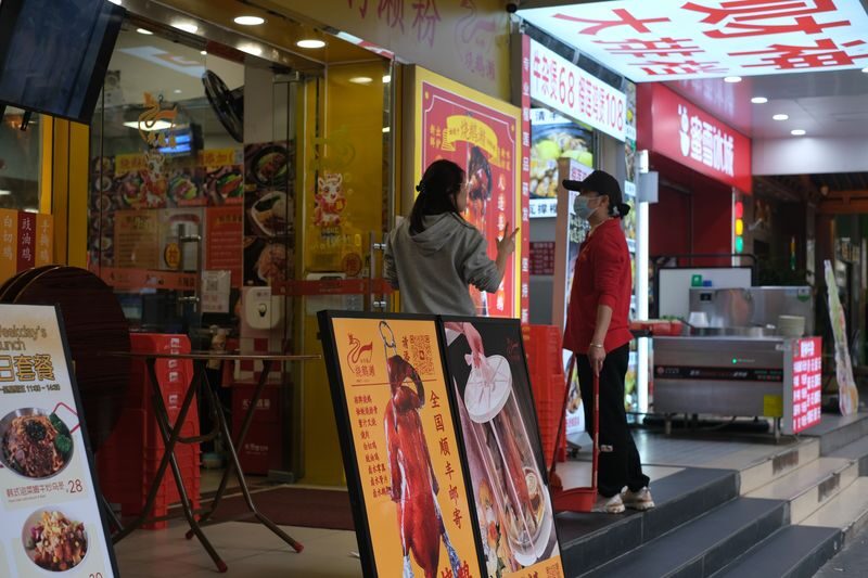 Hidden Flavors of Xihua Road: A 2-Hour Local Food Tasting in Guangzhou - What the two-hour tasting includes