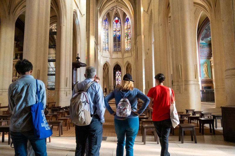 Hidden Gems of Montmartre Guided Tour in Paris - Sacré-Cœur as the finish, not the whole story
