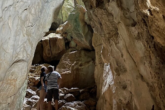 Hidden Gems on Monkey Mountain & Mable Mountain - Budget-Friendly Pricing Options