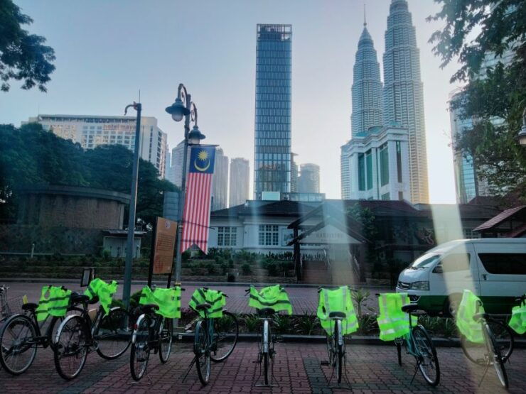 Hidden Kuala Lumpur: 4-Hour Bike Tour - Experience Highlights