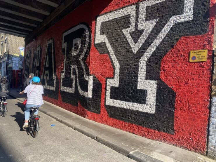 Hidden London-Experience by E-bike - Scenic Neighborhoods and Hidden Landmarks
