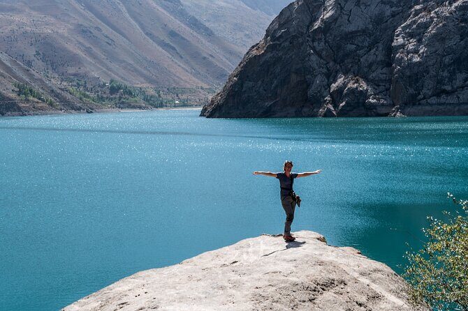 "Hidden Paradise: Seven Lakes & Voru Village in 2 Days" - A Practical, Insightful Review of the 2-Day Uzbekistan Tour