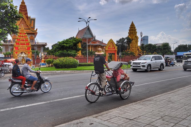 Hidden Phnom Penh City Tour, Royal Palace, Wat Phnom - Safety Considerations