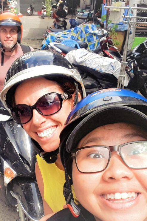Hidden Saigon City Motorbike Private Tour - Exploring Saigons Districts