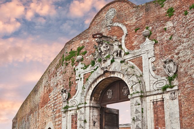 Hidden Siena - Good To Know