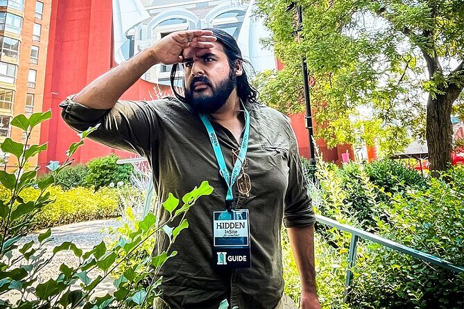 Hidden Toronto Walking Tour and Discover the City Quirky Secrets - Authentic Experiences from Reviews