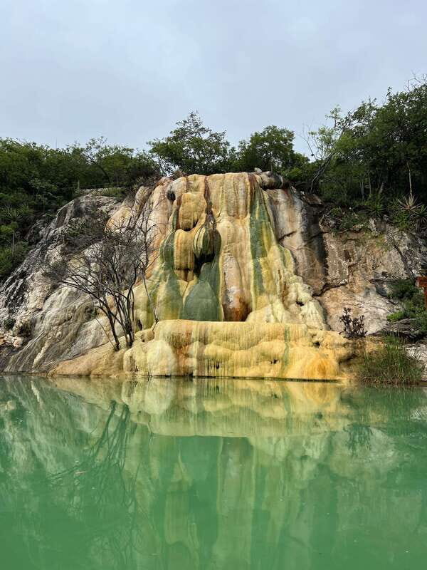 Hierve el Agua: half day - Swimming and Leisure Time