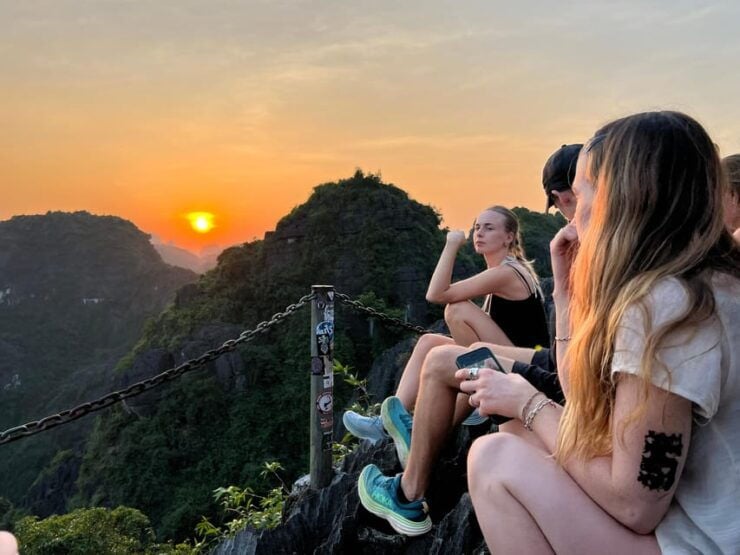 Highlight Ninh Binh Full Day Tour:Tam Coc, Mua Cave, Hoa Lu - Itinerary Details