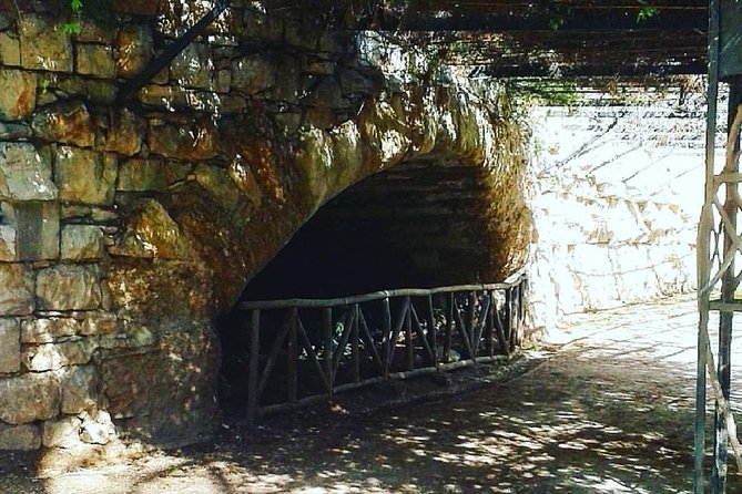 Highlights and Hidden Gems in Athens Walking Tour - Local Experiences and Souvenir Shopping