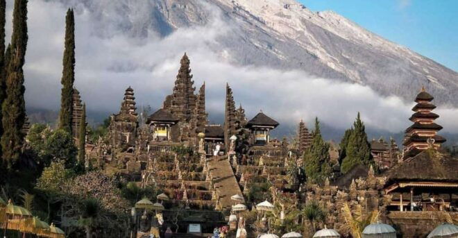 Highlights Besakih Temple, Waterfall, Swing and Rice Terrace - Rice Terrace Scenic Beauty