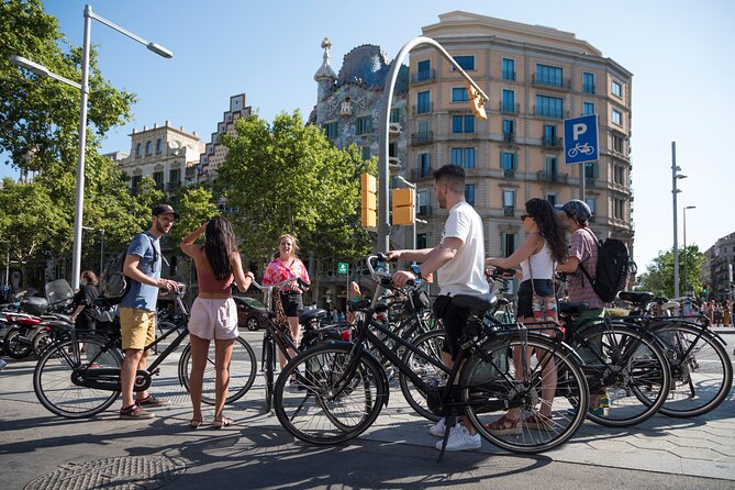 Highlights Bike Tour in Barcelona - Overview and Pricing