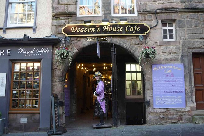 Highlights From the Royal Mile: a Self-Guided Audio Tour - The Royal Mile: A Walk Through History