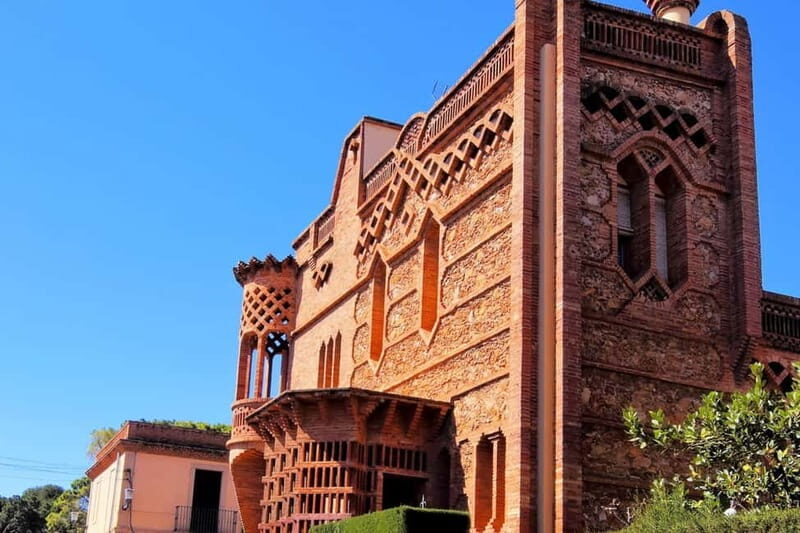 Highlights Guided visit to Gaudi's Crypt and Colonia Güell - Why This Tour Is Worth It