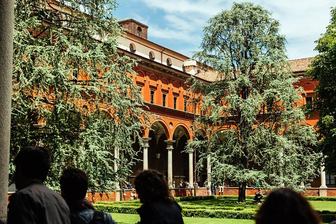 Highlights & Hidden Gems of Milan PRIVATE Tour Drink Included - Private Walking Tour in Milan