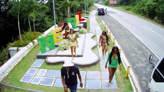 Highlights of 7 Mile Negril and Sunset at Ricks Cafe - Itinerary Details