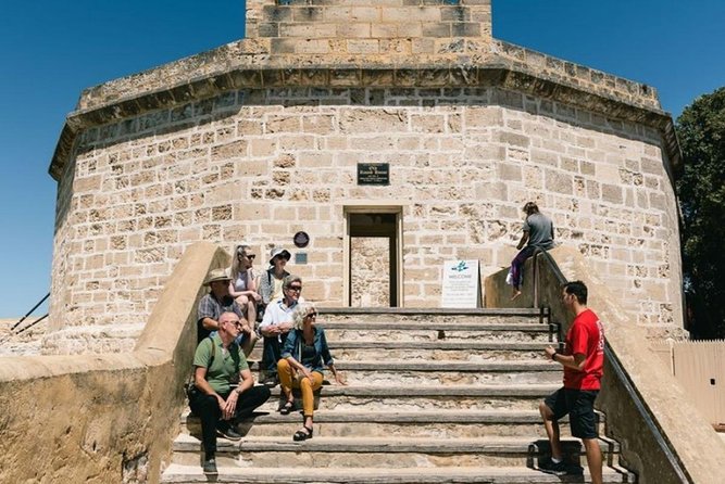 Highlights of Fremantle: Convicts and Colonials Guided Tour - Fascinating Convict Jailbreak Stories