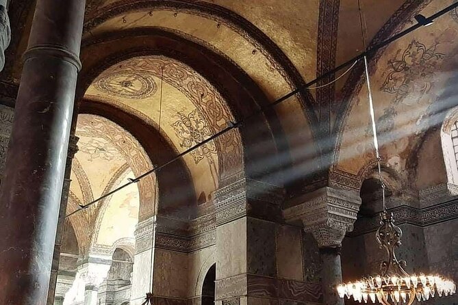 Highlights of İStanbuls Old Town With Private Guiding Service - Tour Start Time and End Point