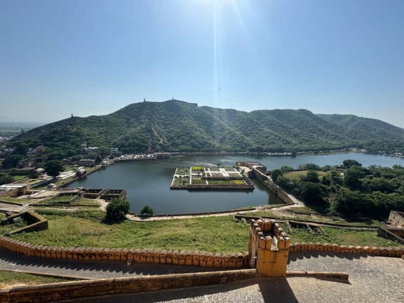 Highlights of Jaipur City on a Full Day Tour by Private Car - Jal Mahal and Its Scenic Surroundings
