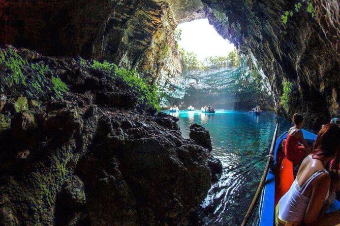 Highlights of Kefalonia - Charming Villages and Traditional Greek Culture
