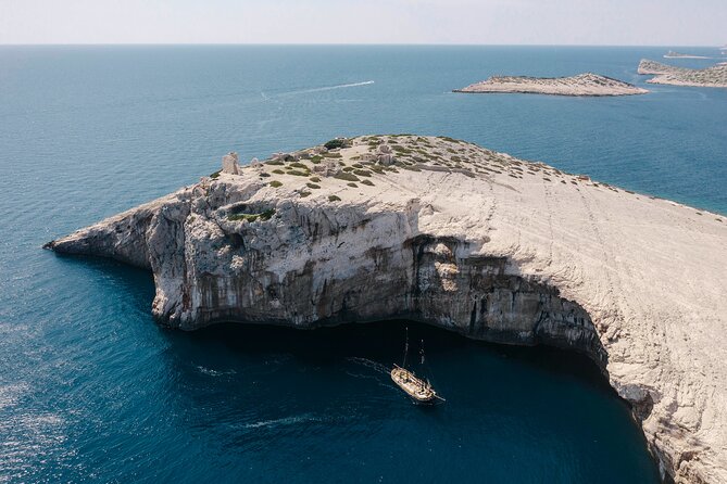 Highlights of Kornati by Traditional Sail Boat - Crystal-Clear Swimming Opportunities
