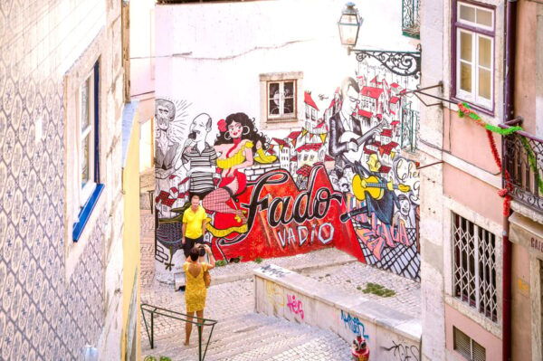 Highlights of Lisbon: Walking Tour With Tastings - Tasting Highlights