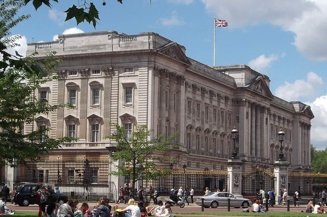 Highlights of London Private Taxi Tour - Exclusive Access to Londons Best