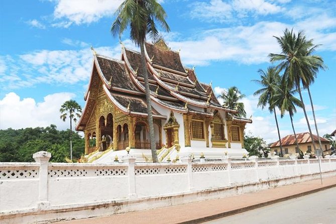 Highlights Of Luang Prabang 4 Days 3 Nights - Day 2: Temples, Markets, and Traditional Crafts
