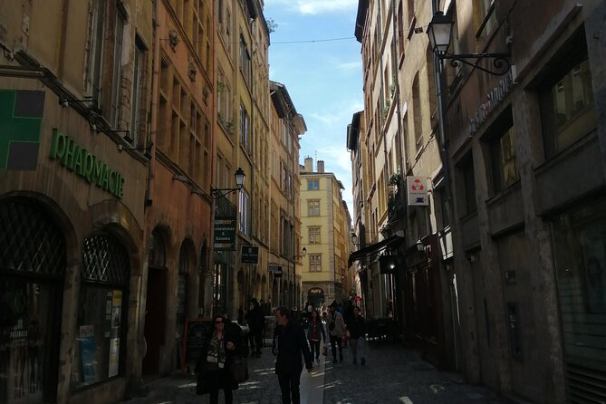 Highlights of Lyon With Fourviere Hill and Old Town - Meeting Point: Basilica of Notre Dame