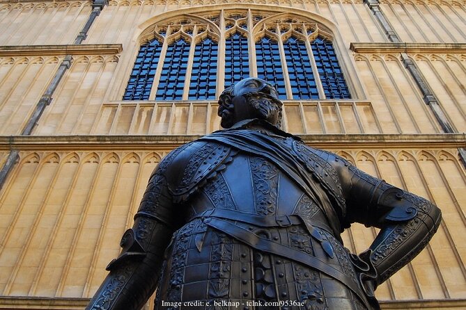 Highlights of Oxford Private Tour With College Visit & Drinks - Location: Oxford, UK