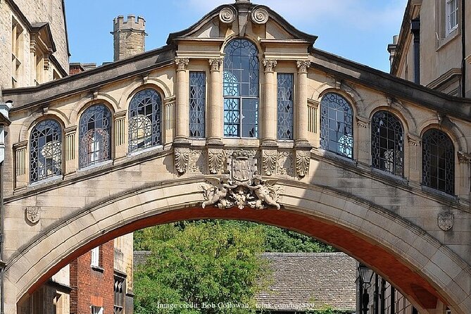 Highlights of Oxford Private Tour With College Visit & Drinks - Common Questions