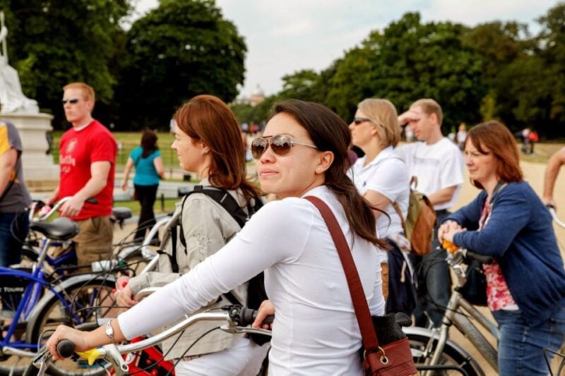 Highlights of Royal London Bike Tour (3 Hours) - Good To Know