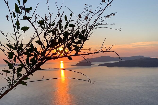 Highlights of Santorini Private Tour -Explore the Island in a Day - Personalized Experience With a Private Tour