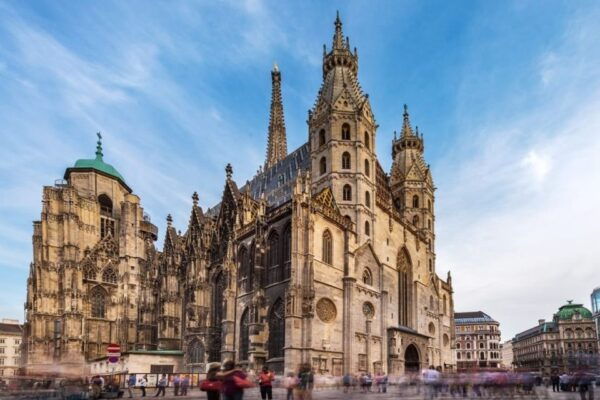 Highlights of Vienna: Private Bike Tour With Licensed Guide - Comparing Transportation Modes