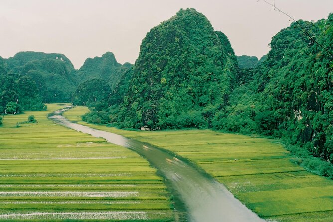 Highlights Of Vietnam and Cambodia In 10 Days - Halong Bay: Cruising the UNESCO World Heritage Site