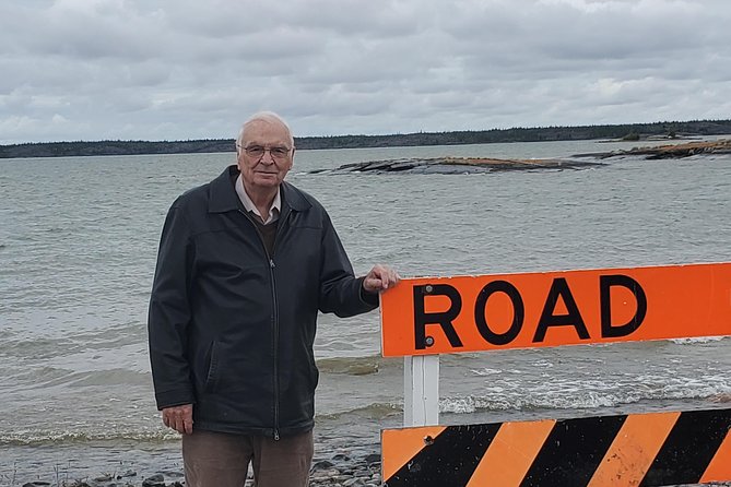 Highlights of Yellowknife Guided Tour - Expectations and Accessibility