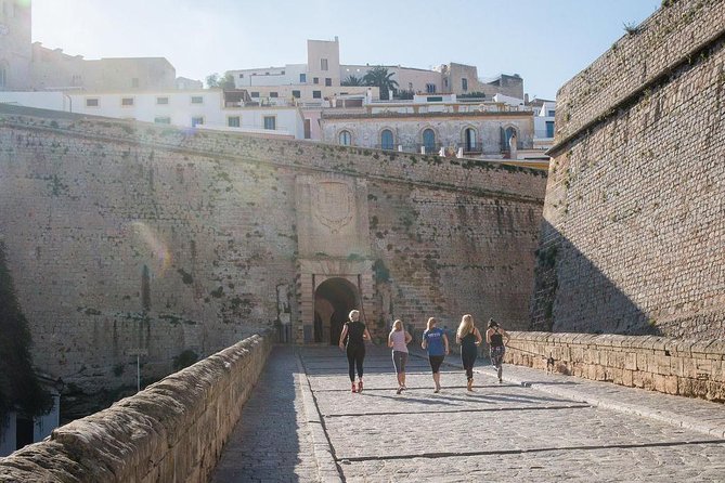 Highlights Running Tour of Ibiza Town - Social and Group Experience