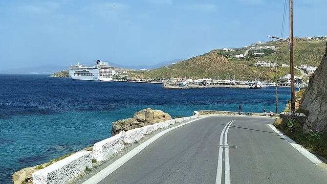 Highlights tour in Mykonos - Kalafatis Beach: a coastal pause